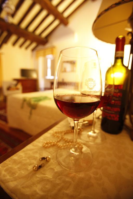Relais Castello Di Razzano Hotel Alfiano Natta Екстериор снимка